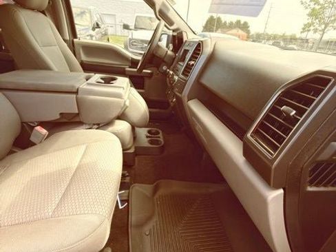 Used 2018 Ford F150 XLT AWD/4WD image 13