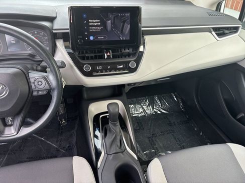 Used 2023 Toyota Corolla LE FWD image 20