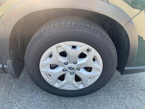 Used 2022 Subaru Forester AWD/4WD image 13