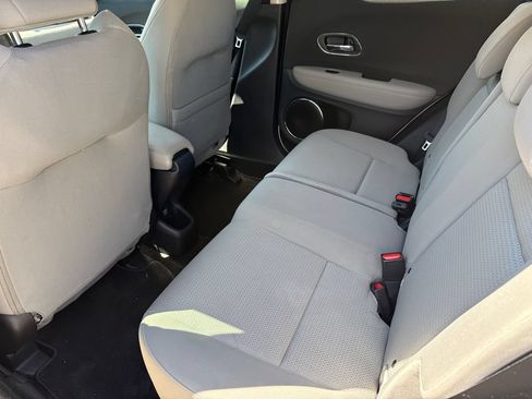 Used 2021 Honda HR-V EX image 16