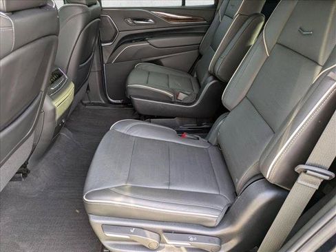 Used 2023 Cadillac Escalade Premium Luxury AWD/4WD image 20