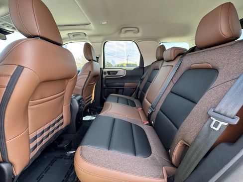 Used 2025 Ford Bronco Sport Outer Banks w/ Outer Banks Tech Package+ image 11