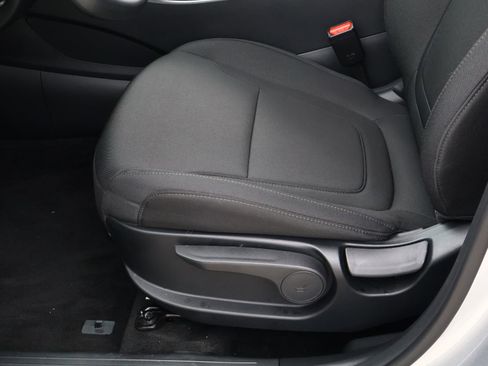 Used 2026 Hyundai Tucson SE FWD image 13