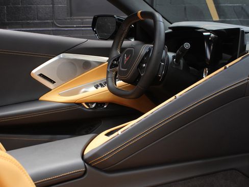 Used 2025 Chevrolet Corvette Stingray Preferred Conv w/ Z51 Performance Package image 52