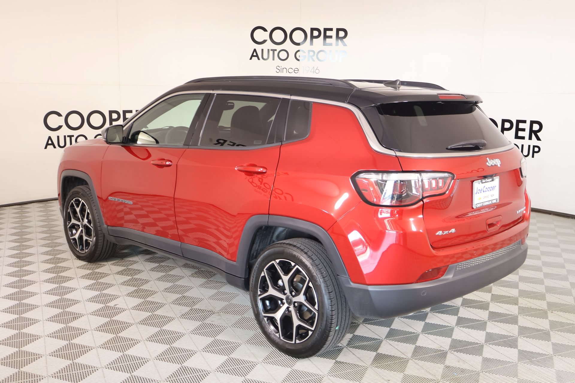 Used 2025 Jeep Compass Limited AWD/4WD image 23