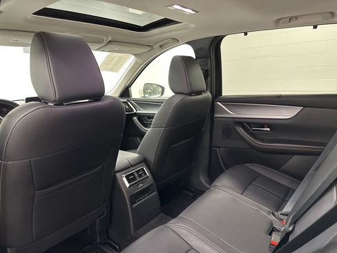Certified 2024 MAZDA CX-90 3.3 Turbo w/ Preferred Plus AWD/4WD image 27