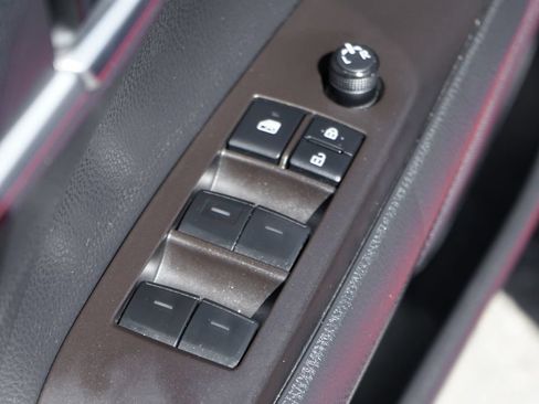 Used 2022 Toyota Camry SE w/ Convenience Package FWD image 17