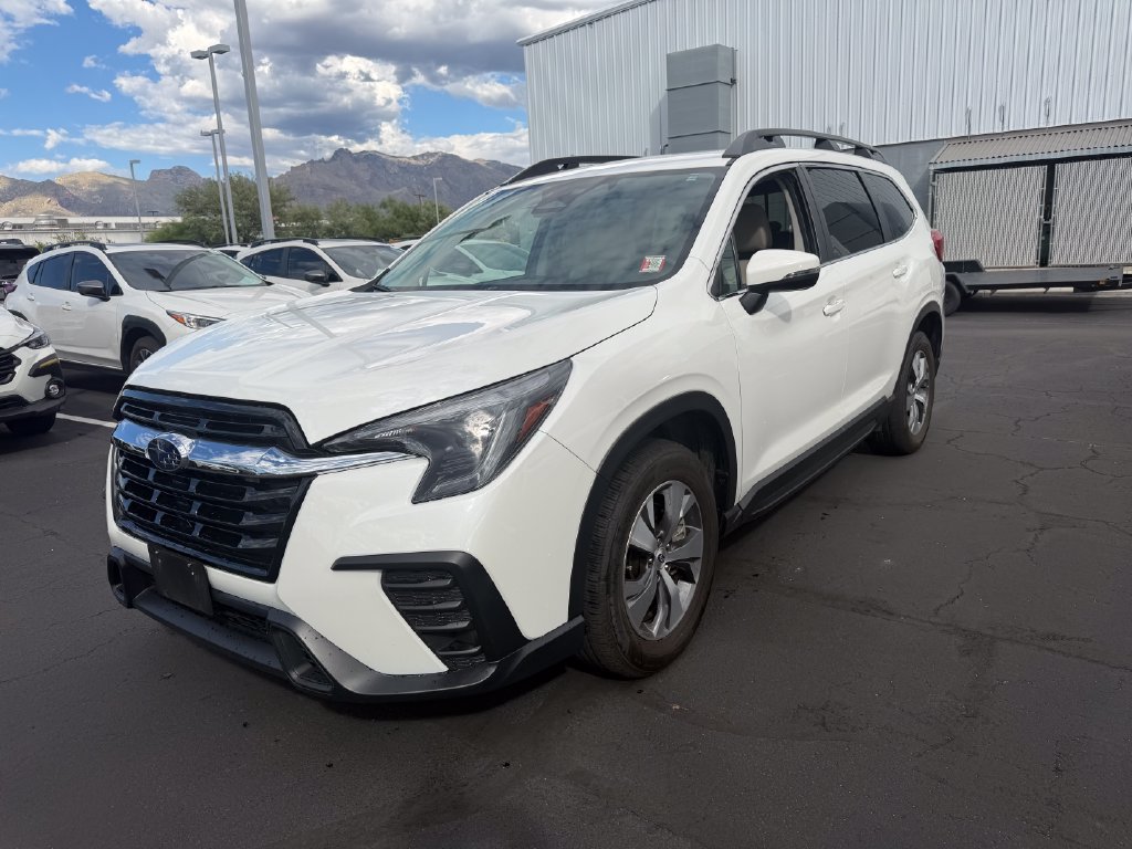 Used 2023 Subaru Ascent Premium w/ Convenience Package AWD/4WD image 3