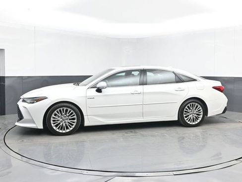 Used 2020 Toyota Avalon Limited w/ Advanced Safety Package image 6