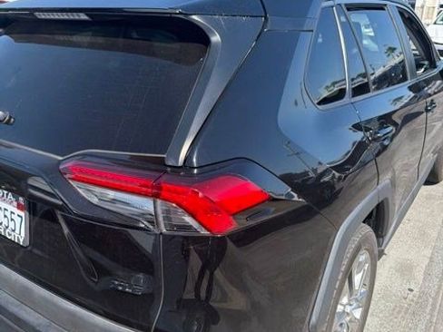 Used 2021 Toyota RAV4 XLE Premium FWD image 2
