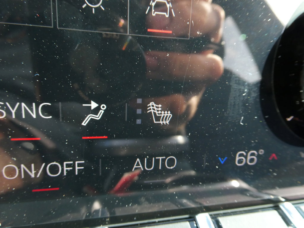 New 2027 GMC Terrain Elevation w/ Elevation Premium Package AWD/4WD image 21