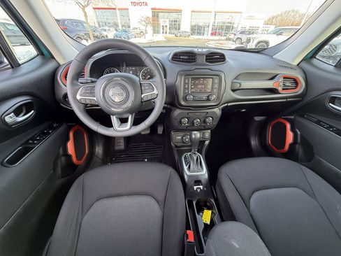Used 2020 Jeep Renegade Sport image 12
