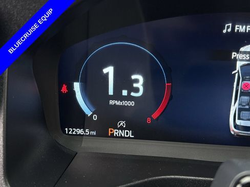 Certified 2025 Ford Explorer ST-Line w/ Premium Package RWD image 16