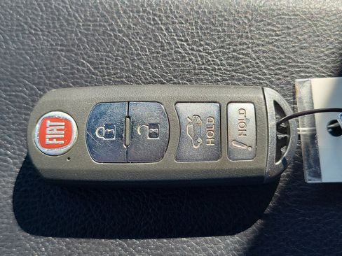 Used 2017 FIAT 124 Spider Lusso image 29