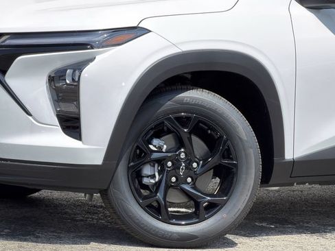 New 2026 Chevrolet Trax LT FWD image 8
