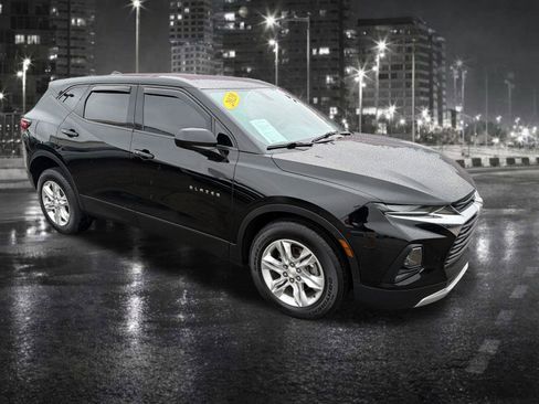 Used 2020 Chevrolet Blazer LT w/ LPO, Floor Liner Package FWD image 8