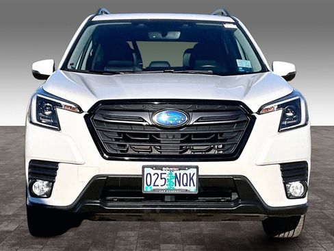 Used 2022 Subaru Forester Limited w/ Popular Package #3 image 5