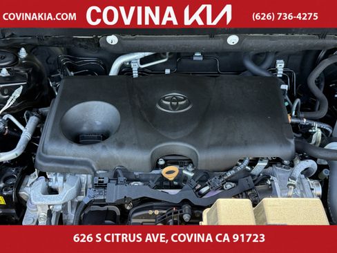 Used 2022 Toyota RAV4 LE image 28