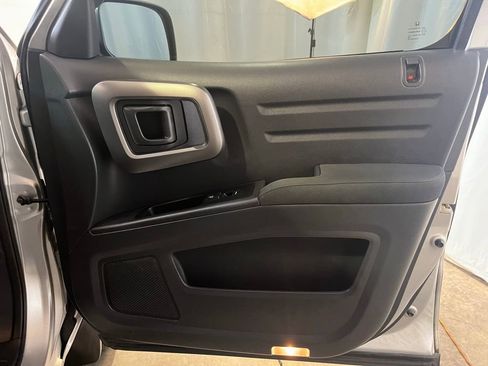Used 2012 Honda Ridgeline RTS image 11