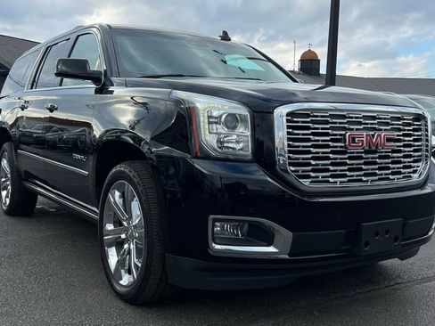 Used 2019 GMC Yukon XL Denali w/ Denali Ultimate Package image 12