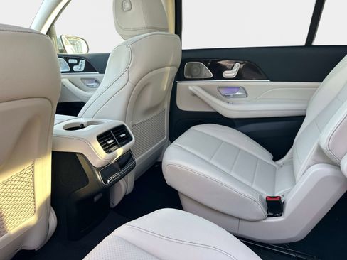 New 2026 Mercedes-Benz GLS 450 450 4MATIC SUV image 15