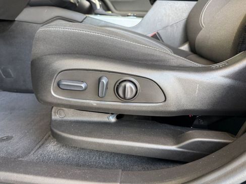 Used 2025 Chevrolet Blazer LT image 14