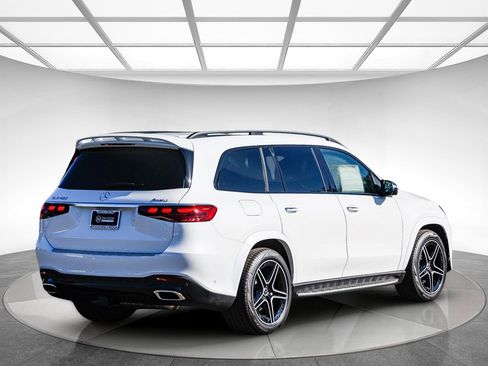 New 2026 Mercedes-Benz GLS 450 4MATIC image 4