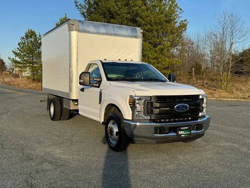 Used 2019 Ford F350 XL w/ XL Value Package image 2
