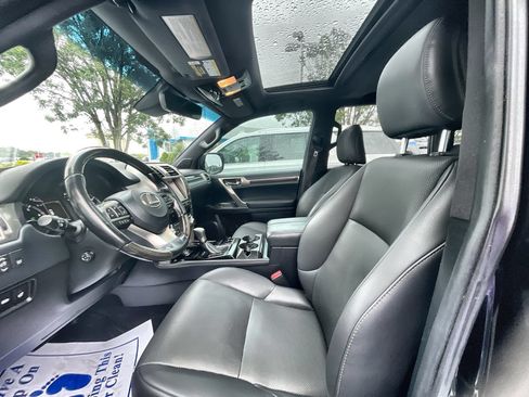 Used 2021 Lexus GX 460 Premium w/ Premium Package AWD/4WD image 20