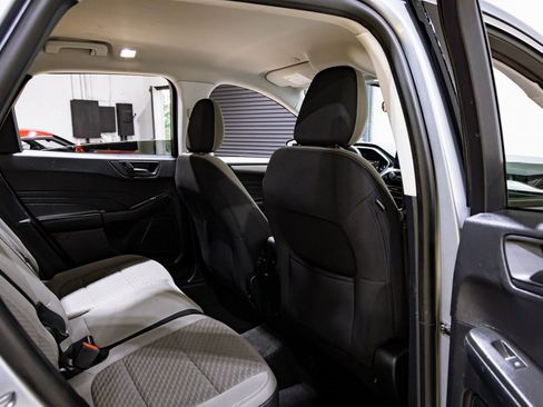 Used 2022 Ford Escape SE w/ Cold Weather Package image 29