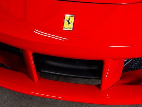Used 2016 Ferrari 488 Spider image 17