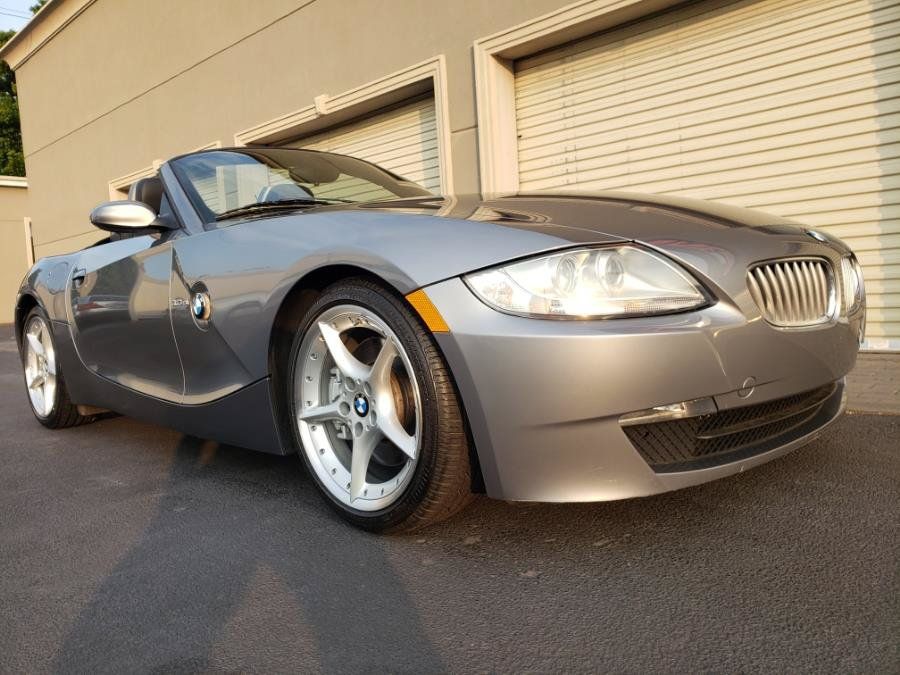 Used 2008 BMW Z4 3.0si RWD image 3