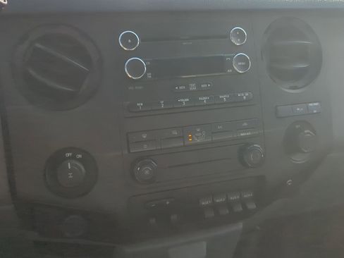 Used 2016 Ford F250 XL w/ Power Equipment Group image 13