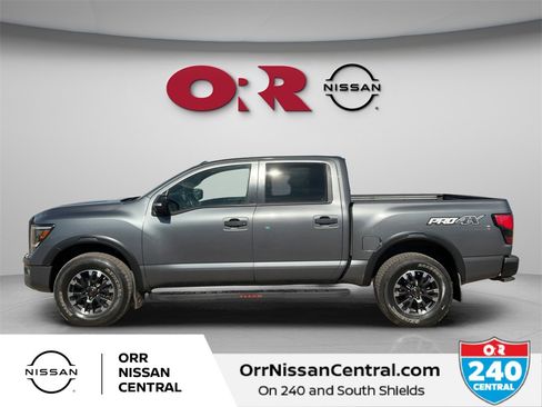 Used 2020 Nissan Titan PRO-4X w/ Pro-4x Convenience Package image 8