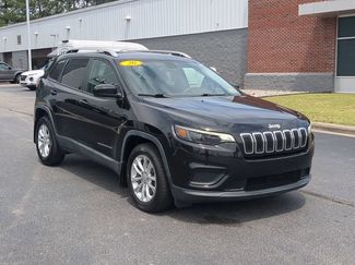 Used 2020 Jeep Cherokee Latitude FWD video 1