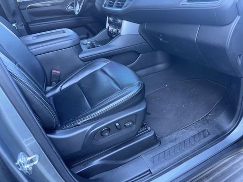 Used 2021 GMC Yukon SLE image 11