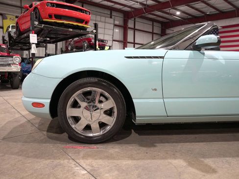 Used 2003 Ford Thunderbird RWD image 3