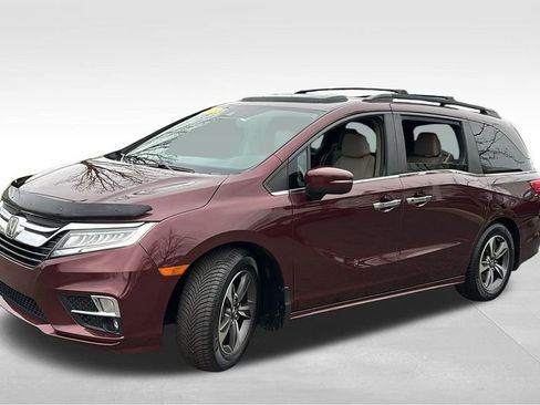 Used 2018 Honda Odyssey Touring image 3