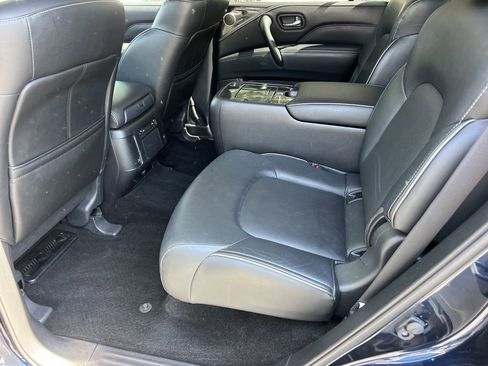 Used 2024 INFINITI QX80 Luxe image 17