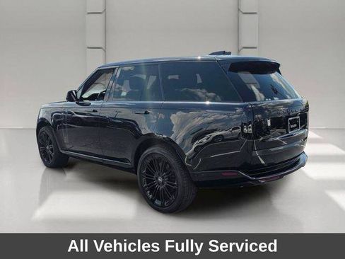 Used 2024 Land Rover Range Rover SE AWD/4WD image 3