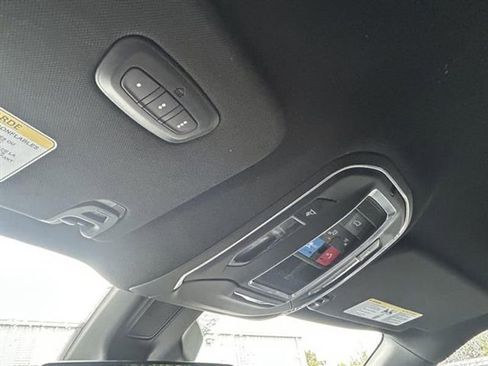 Used 2023 Jeep Wagoneer L Series II image 17