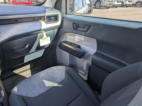 New 2025 Ford Maverick XLT image 18