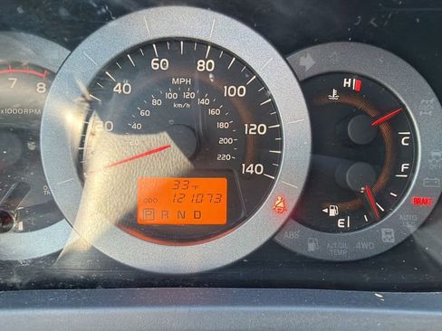 Used 2012 Toyota RAV4 4WD image 19