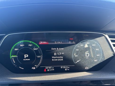 Used 2019 Audi e-tron Premium Plus AWD/4WD image 21