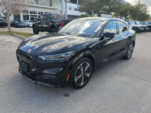 Used 2023 Ford Mustang Mach-E Premium image 9