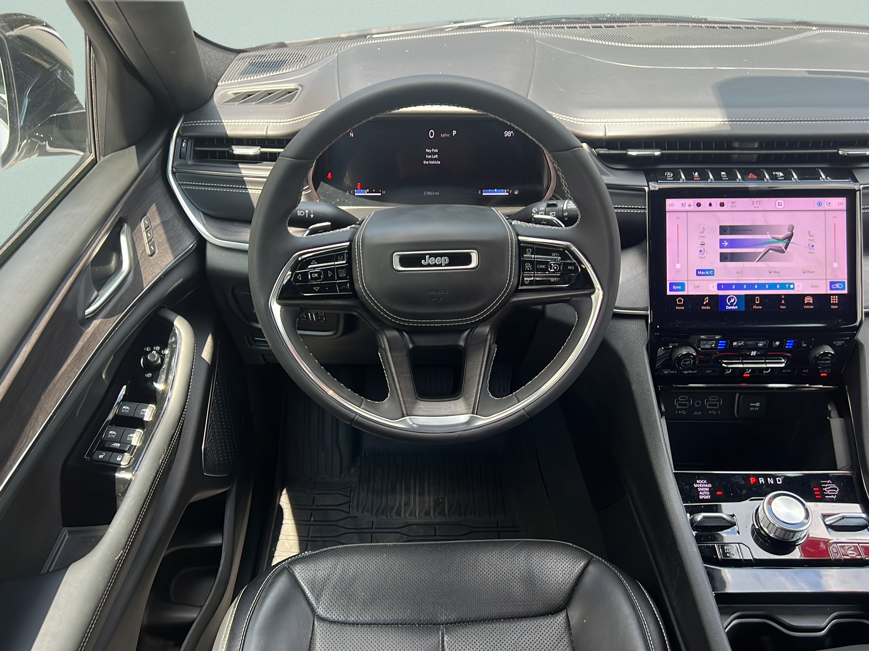 Used 2023 Jeep Grand Cherokee Overland AWD/4WD image 14