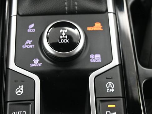 Certified 2025 Kia Sorento SX Prestige w/ Sage Leather Package image 27