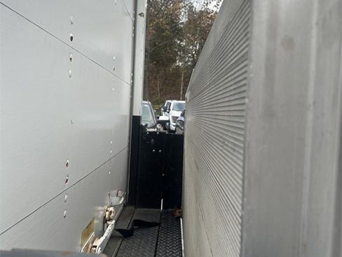 Used 2021 Chevrolet Express 3500 image 16