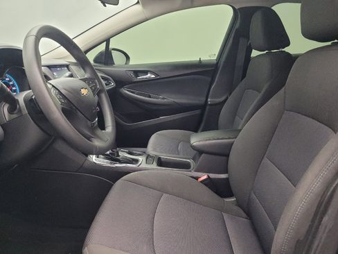 Used 2018 Chevrolet Cruze LT w/ Convenience Package FWD image 17