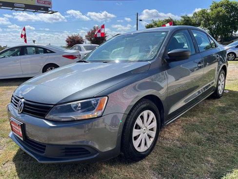 Used 2012 Volkswagen Jetta Sedan FWD image 4